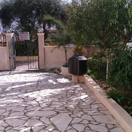 Votsalo Pool Apts Apartament *